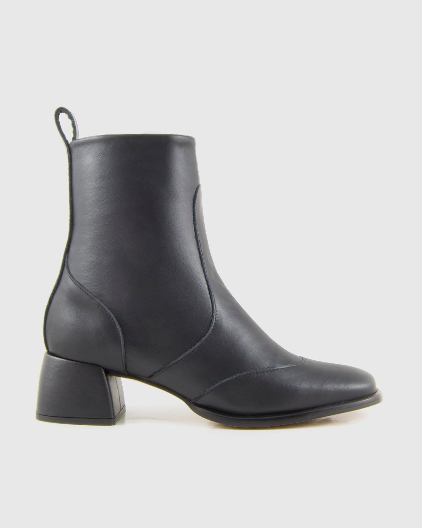 ARNERA Negro (PRE-ORDER)