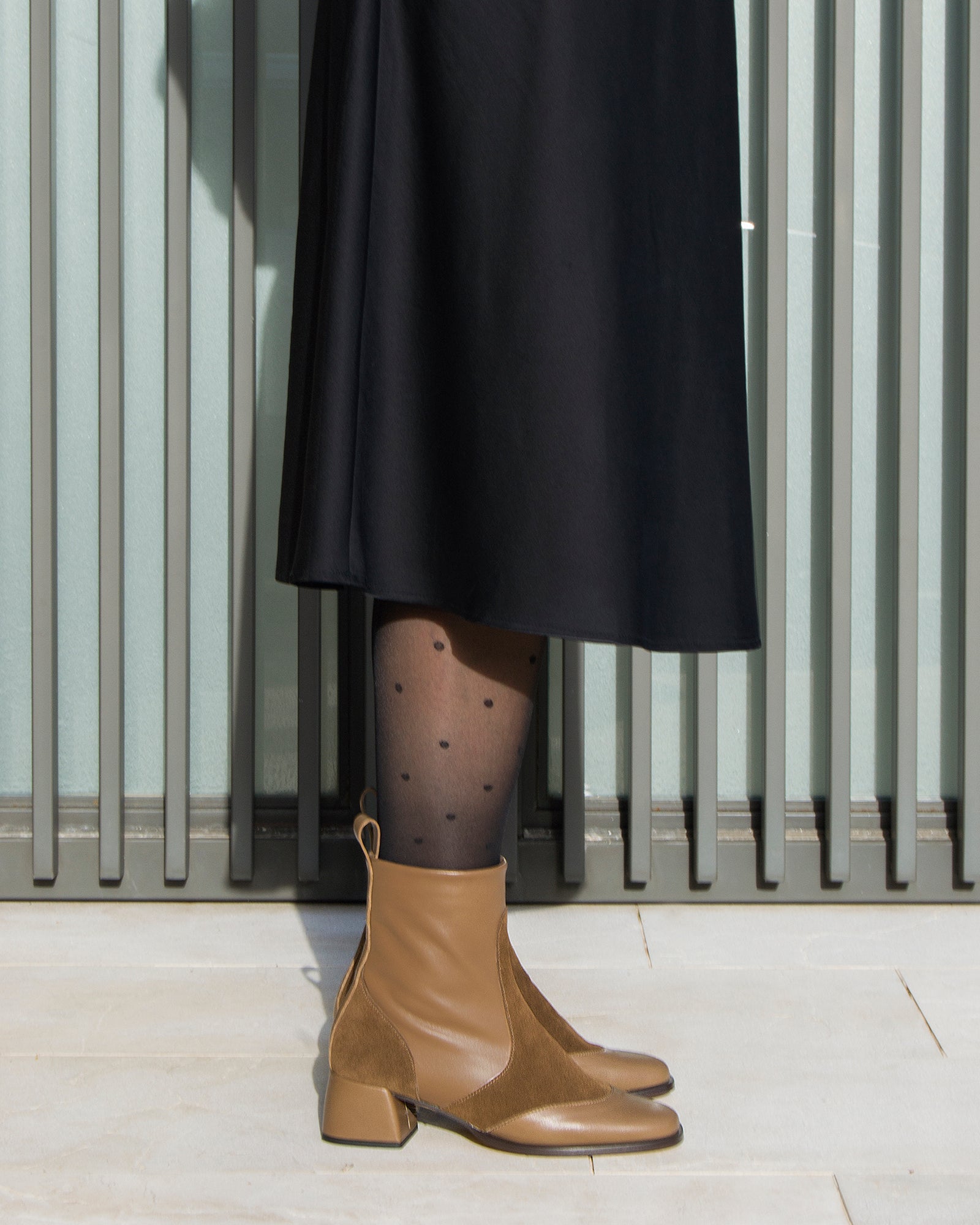 ARNERA Taupe (PRE-ORDER)