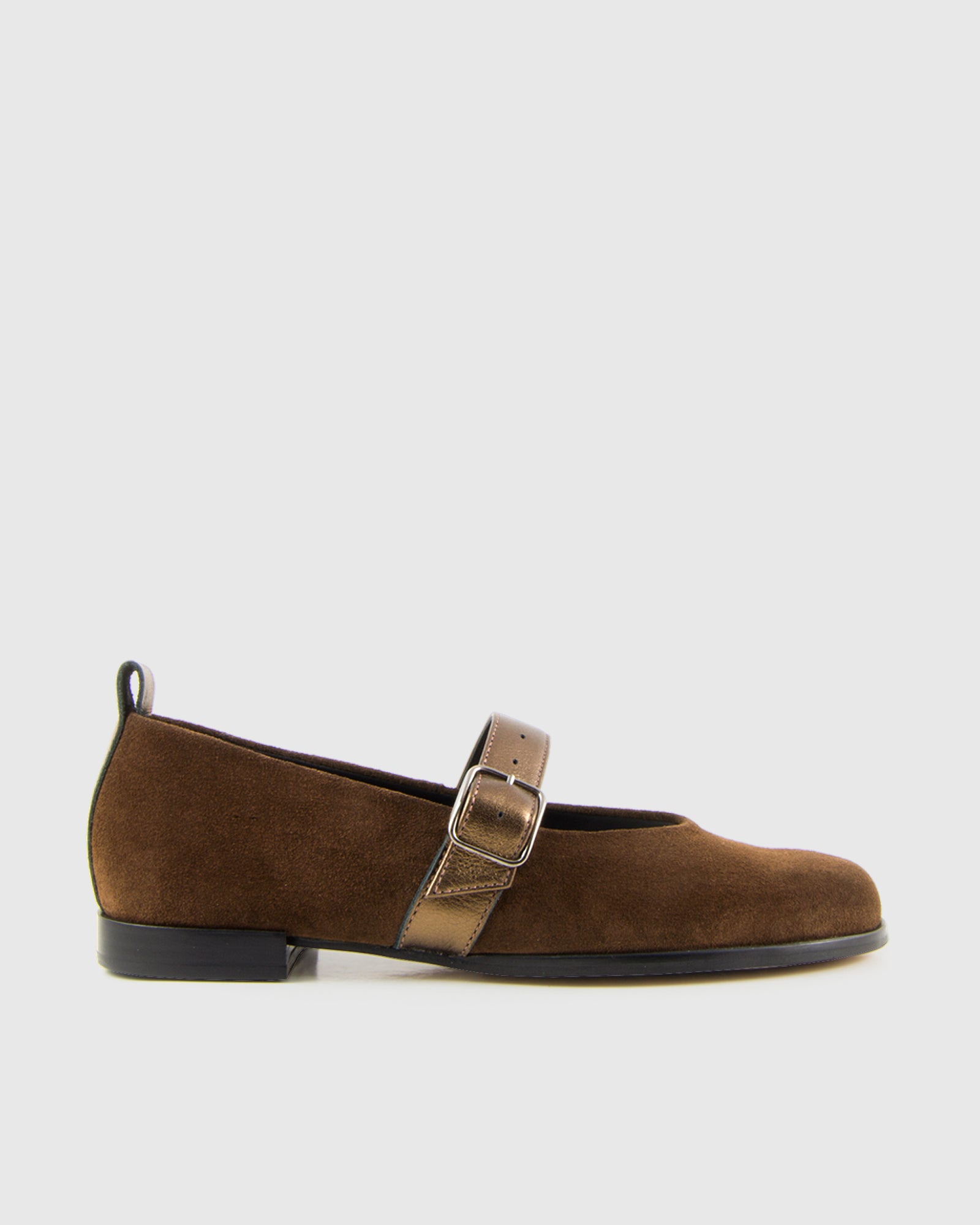RIOLA Choco (PRE-ORDER)
