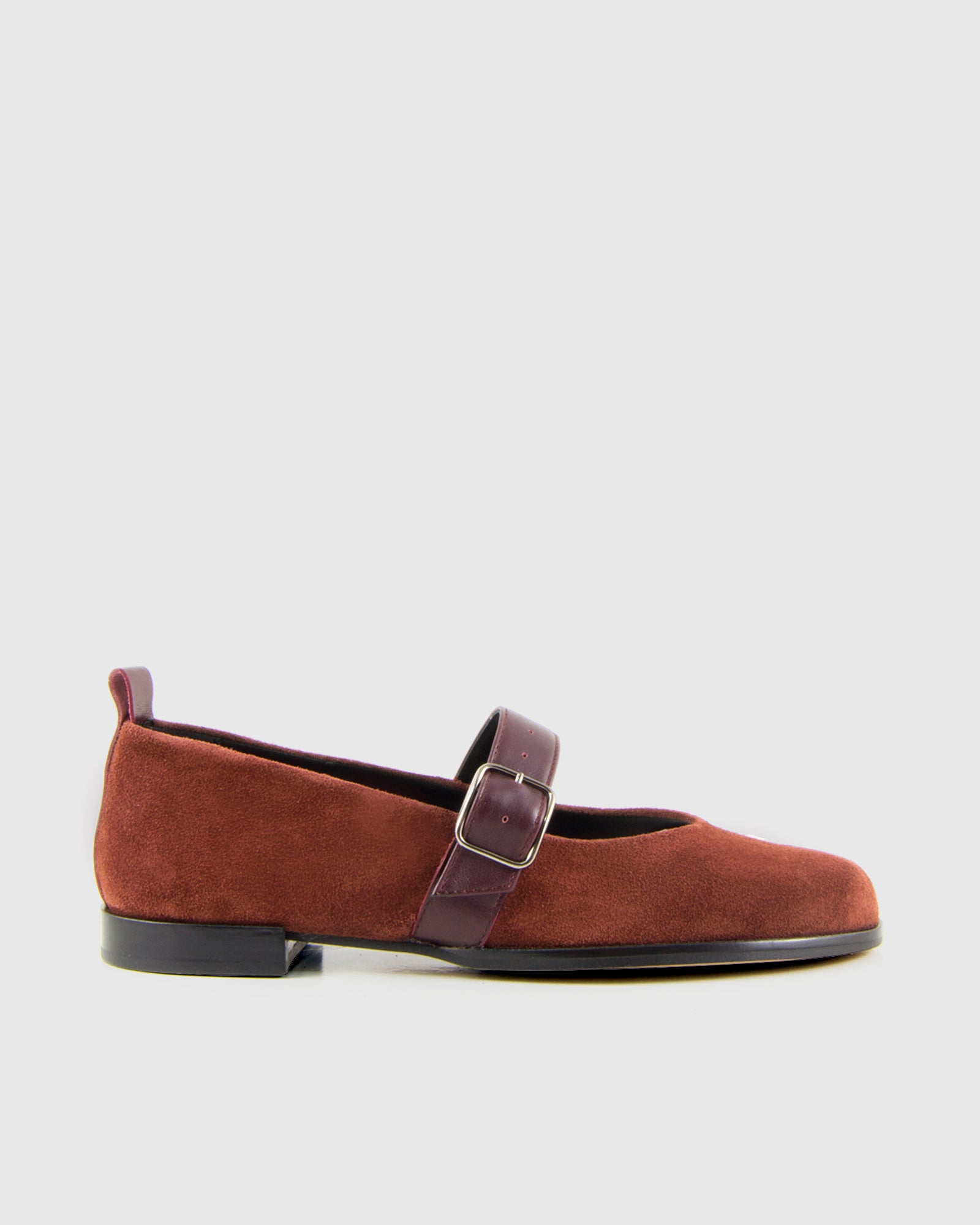 RIOLA Rust (PRE-ORDER)
